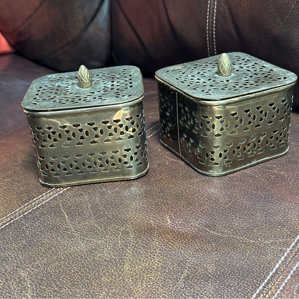 Set‎ Of 2-4 1/2” Vintage Brass Trinket Box Cricket Cage Pair